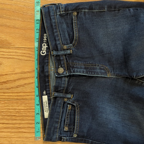 Gap Authentic True Skinny jeans dark wash mid-rise stretch women's size 28 - Picture 2 of 7